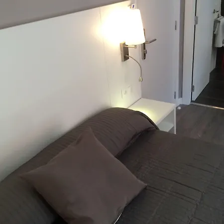 Πανσιόν Boutique Bbb Auto Check In Μπένιντορμ