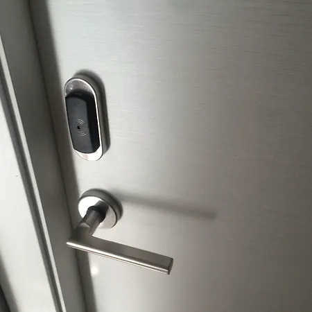 Penzion Boutique Bbb Auto Check In Benidorm