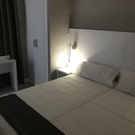 Guest house Hostal Boutique Bbb Auto Check In Benidorm