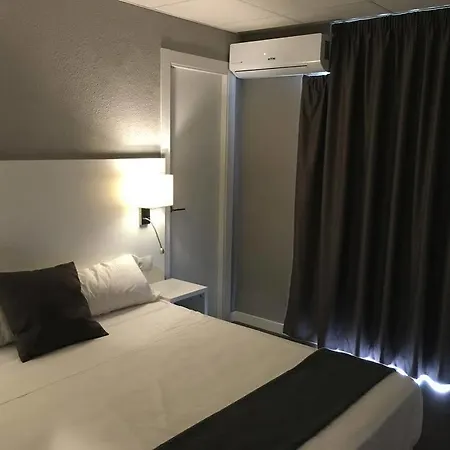 Guest house Hostal Boutique Bbb Auto Check In