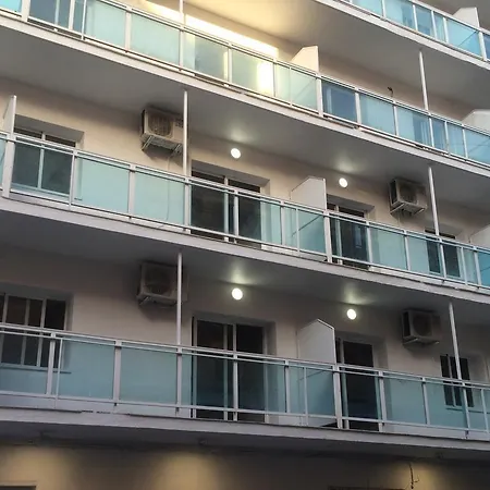 ゲストハウス Boutique Bbb Auto Check In ベニドルム